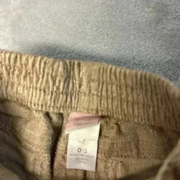 Old Navy  - 2 piece newborn outfit/set. Size 0-3 months - Picture 5 of 6